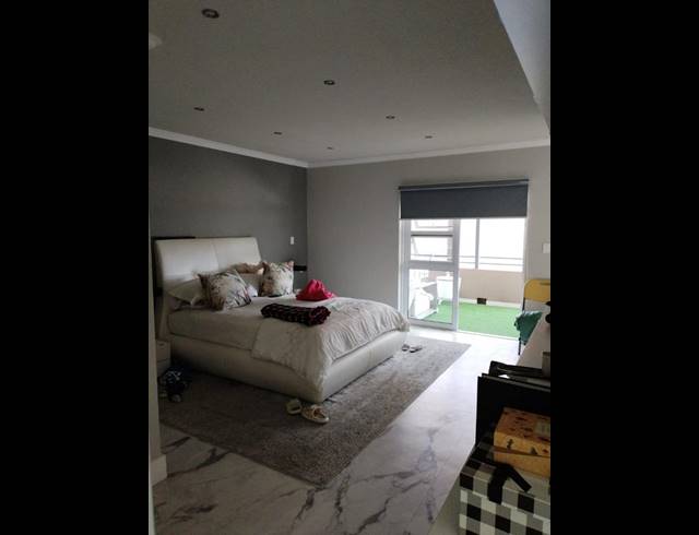 5 BEDROOM HOUSE FOR SALE IN FOURWAYS